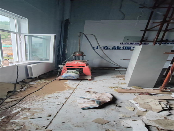 昭苏地基基础下沉墙体裂缝加固注浆顶升施工